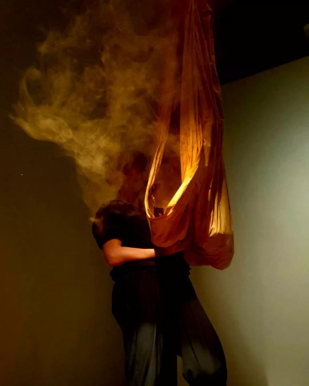 Magdalena Mellin. Garden butt – from the series “Skary f i k (S)a)) c JA”